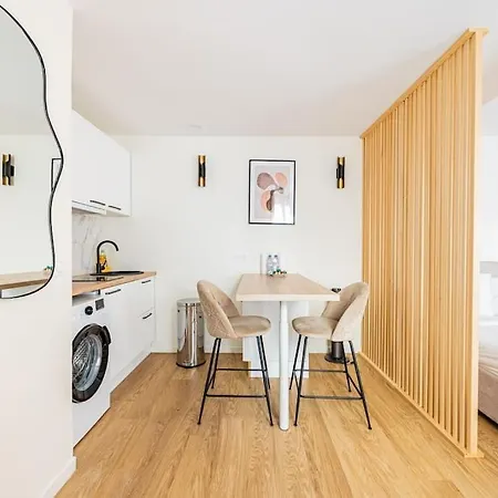 21#studio 2 Pers#bon Marche#st Germain#paris 6 *